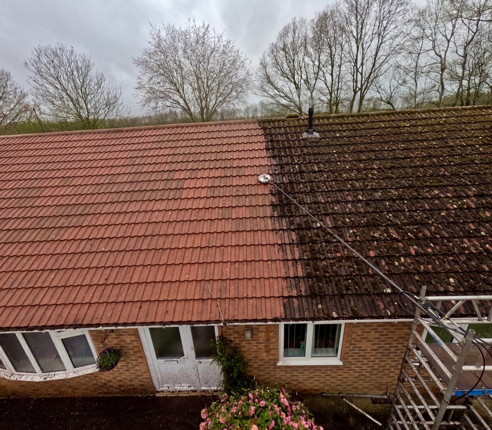 Roof Cleaning Warwickshire